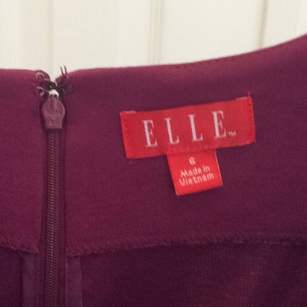 Dress Elle - Picture 2 of 3